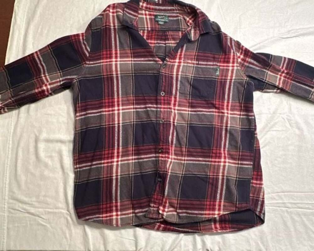 Woolrich Men's Red and Navy Plaid Long Sleeve Button-Down Flannel Shirt